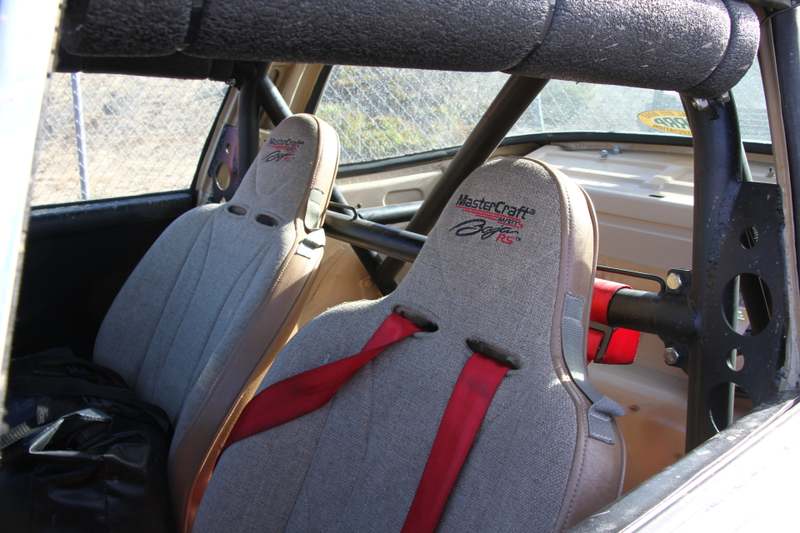 Illustration for article titled This Mud-Splattered 911 Targa Rally Car Is The Best Kind Of Porsche
